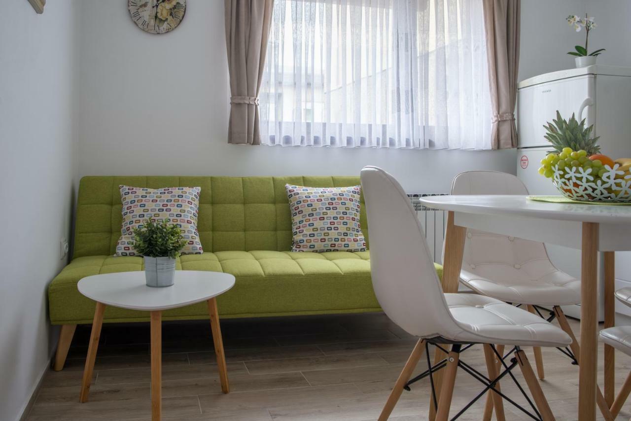 Apartment Vir Карловаць Екстер'єр фото