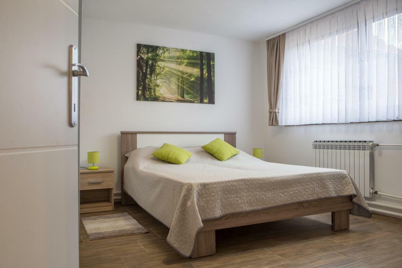Apartment Vir Карловаць Екстер'єр фото
